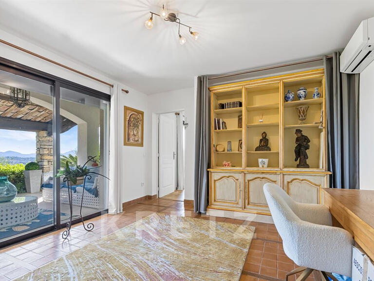 Maison Mougins - 6 chambres - 194m²