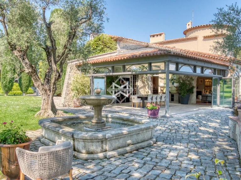 Villa Mougins - 10 bedrooms - 26000m²