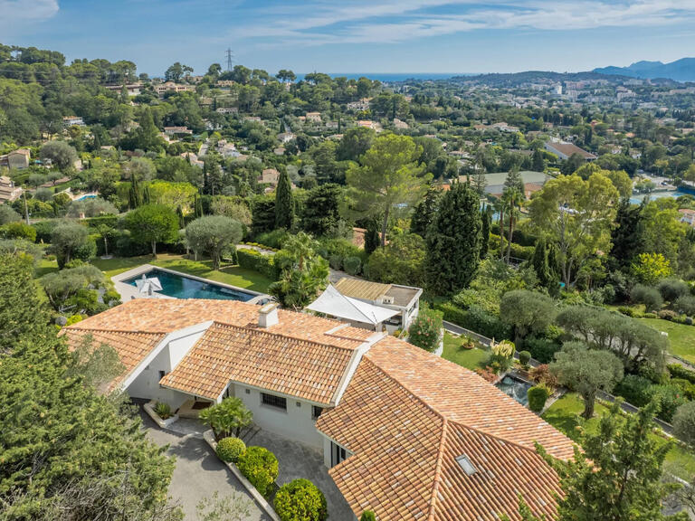 Villa Mougins - 5 bedrooms - 301m²