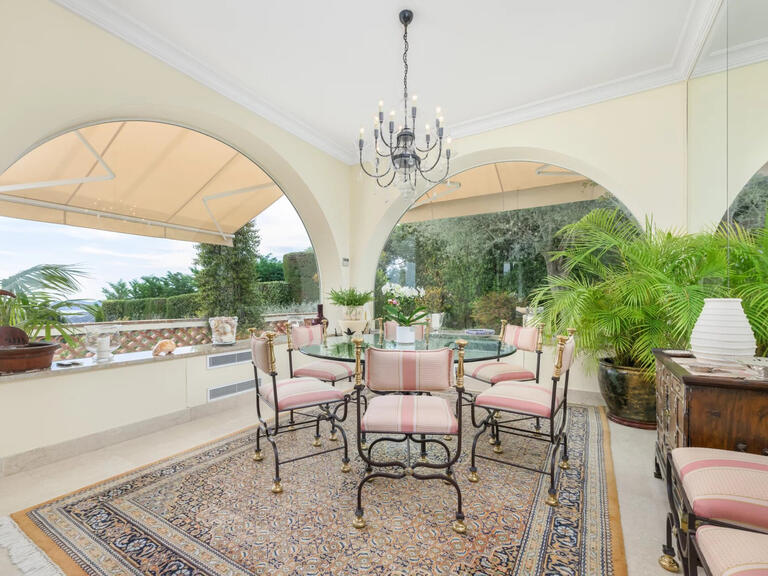 Villa Mougins - 5 bedrooms - 231m²