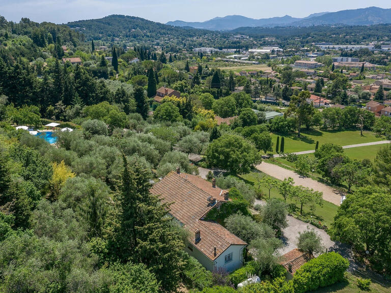 Villa Mougins - 5 bedrooms - 250m²