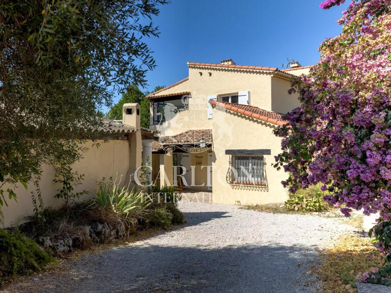 Villa Mougins - 5 bedrooms - 168m²