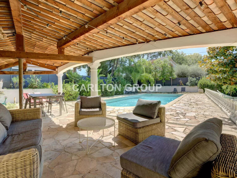 Villa Mougins - 5 bedrooms - 168m²