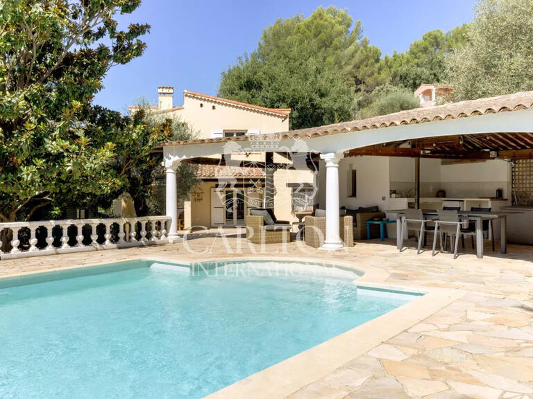 Villa Mougins - 5 bedrooms - 168m²