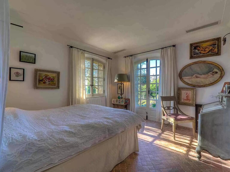 Villa Mougins - 5 bedrooms - 290m²