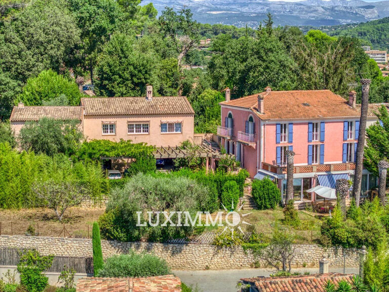 Villa Mougins - 8 bedrooms - 600m²