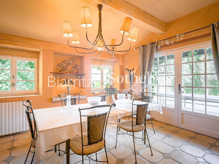 House Mouguerre - 5 bedrooms - 300m²