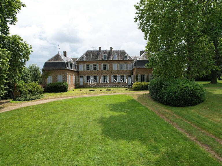 Château Moulins - 11 chambres - 700m²