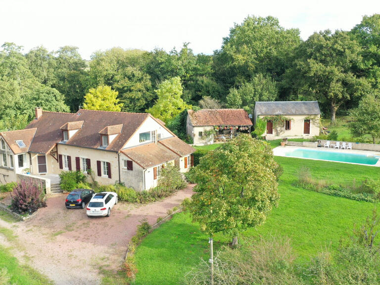 Maison Moulins-Engilbert - 265m²