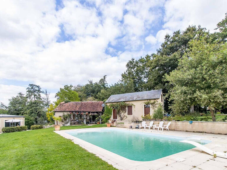 Maison Moulins-Engilbert - 265m²