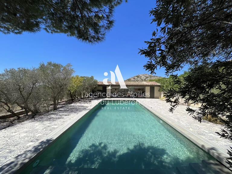 House Mouriès - 8 bedrooms