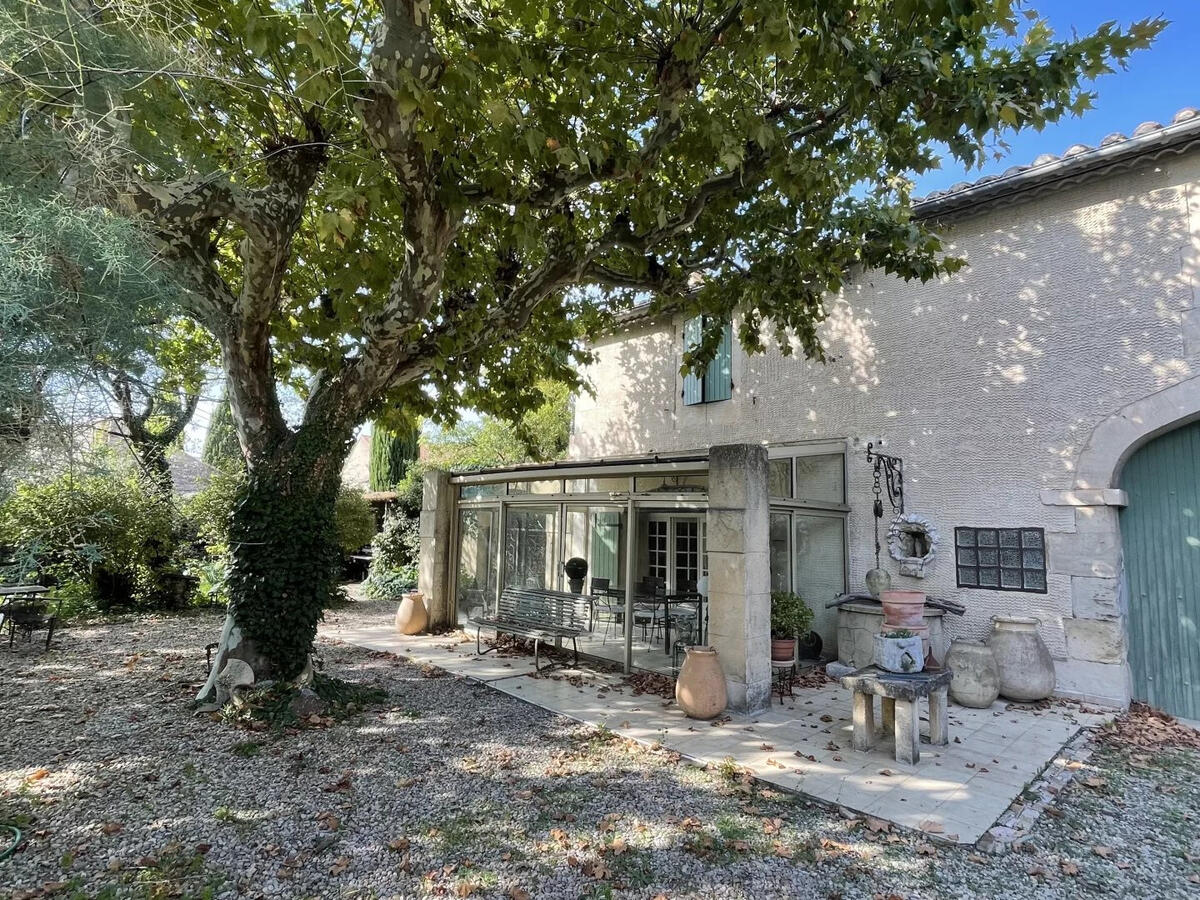 House Mouriès