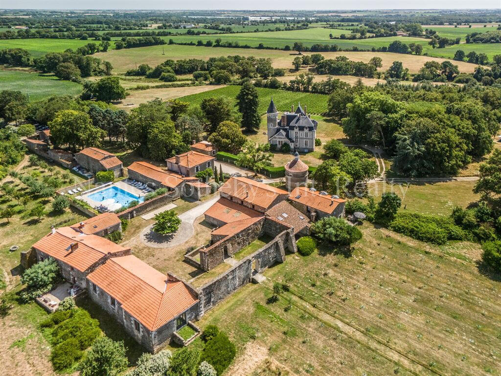 Castle Moutiers-sur-le-Lay