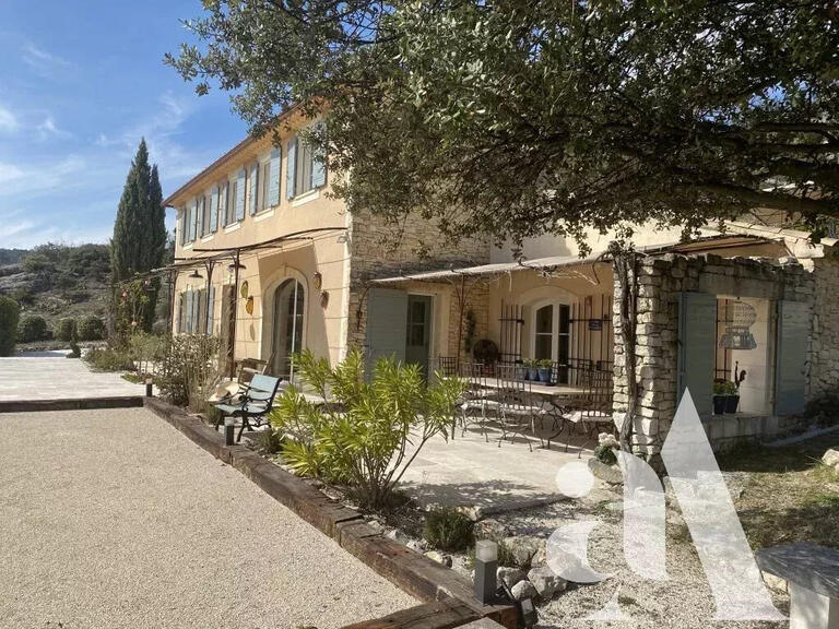 Maison Murs - 5 chambres - 300m²