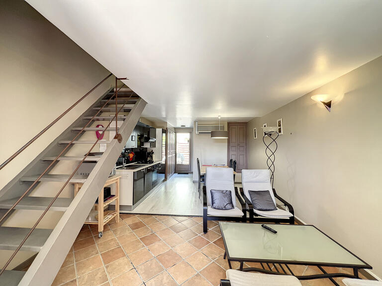 Maison Murs - 7 chambres - 257m²