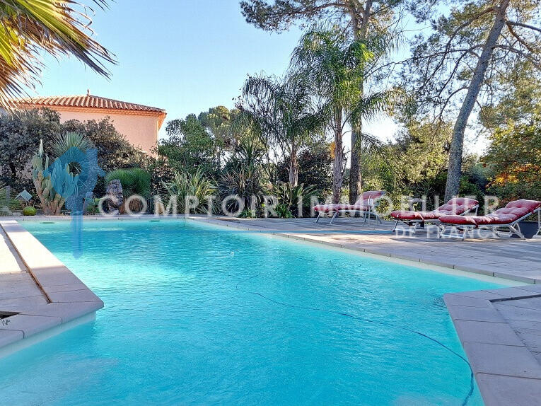 House Nages-et-Solorgues - 4 bedrooms - 200m²