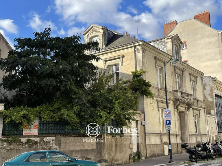 Maison Nantes - 6 chambres - 313m²