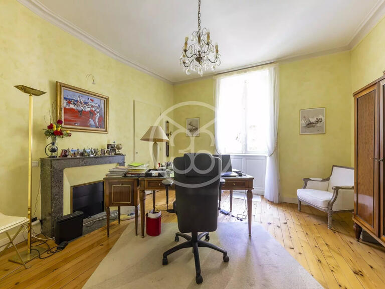 Maison Nantes - 6 chambres - 339m²