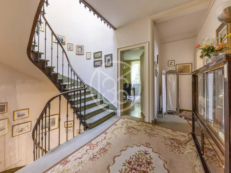 Maison Nantes - 6 chambres - 339m²