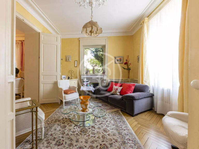 Maison Nantes - 6 chambres - 339m²