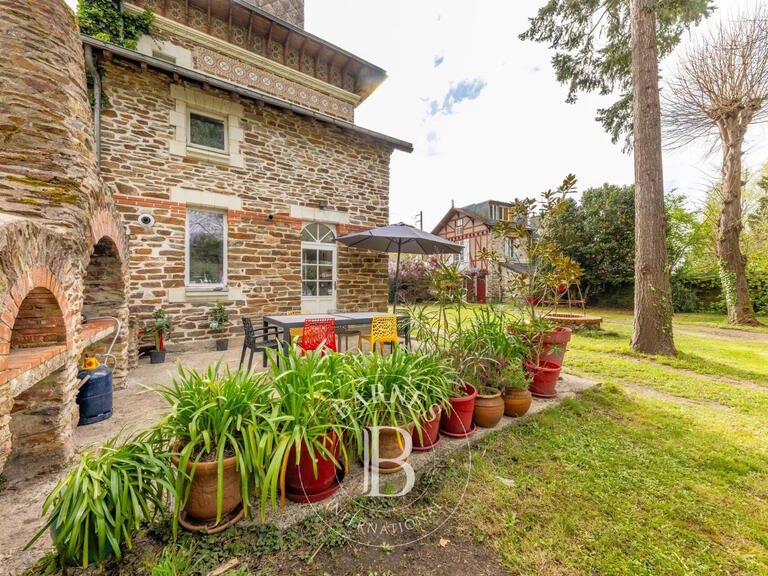 Maison Nantes - 6 chambres - 240m²