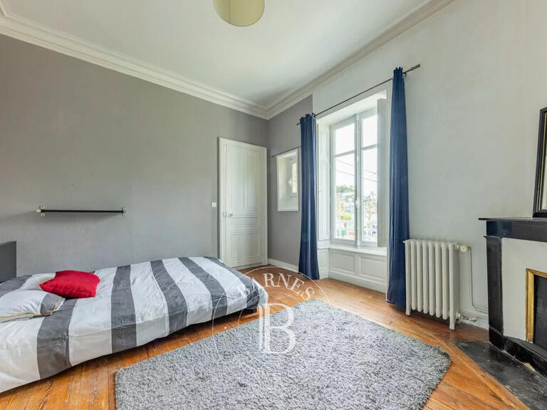 Maison Nantes - 6 chambres - 240m²