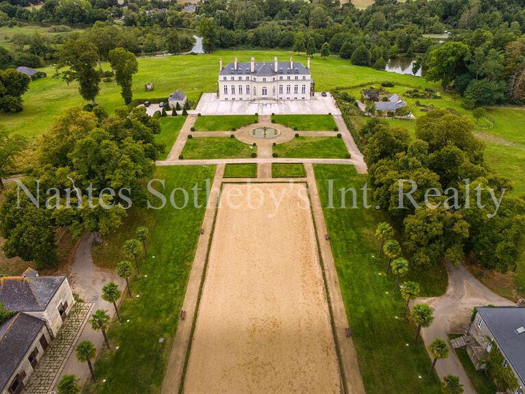 Equestrian property Nantes - 8 bedrooms - 1000m²