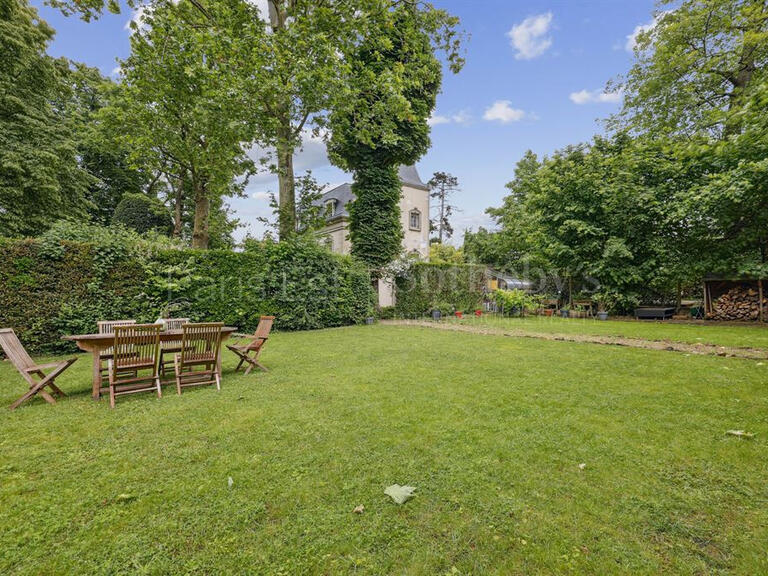 House Neuilly-Plaisance - 5 bedrooms - 185m²