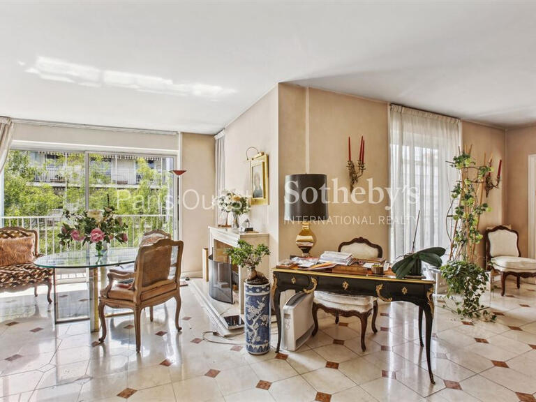 Apartment Neuilly-sur-Seine - 4 bedrooms - 164m²