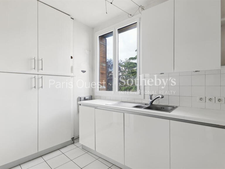 Apartment Neuilly-sur-Seine - 2 bedrooms - 102m²