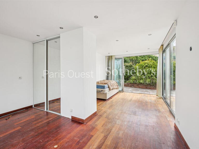 Apartment Neuilly-sur-Seine - 3 bedrooms - 119m²