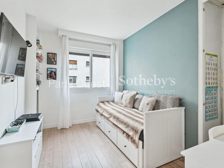 Apartment Neuilly-sur-Seine - 3 bedrooms - 122m²