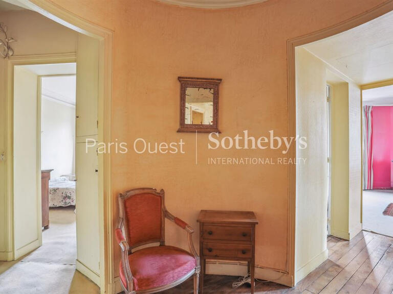 Apartment Neuilly-sur-Seine - 4 bedrooms - 145m²