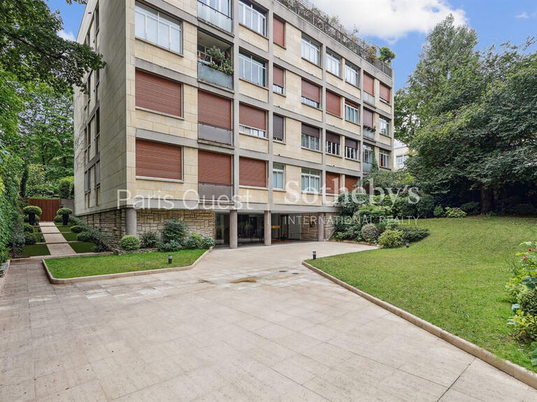 Apartment Neuilly-sur-Seine - 2 bedrooms - 84m²