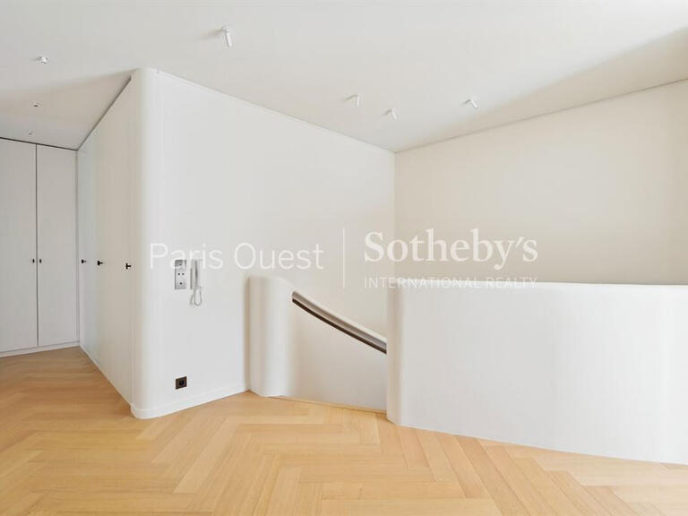 Apartment Neuilly-sur-Seine - 3 bedrooms - 192m²