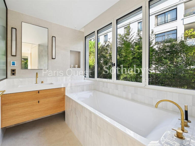 Appartement Neuilly-sur-Seine - 3 chambres - 192m²