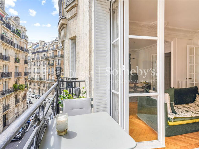 Apartment Neuilly-sur-Seine - 2 bedrooms - 105m²