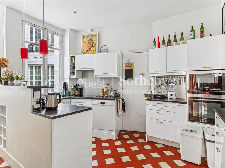 Apartment Neuilly-sur-Seine - 4 bedrooms - 200m²