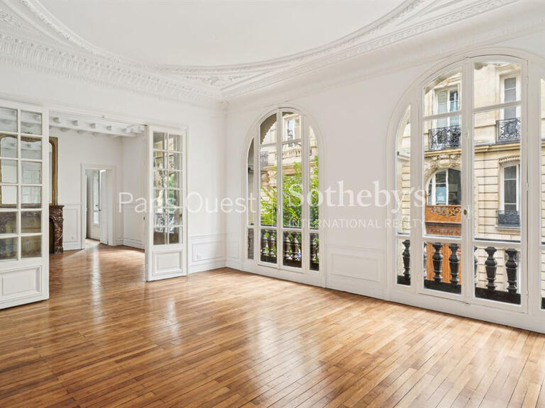 Apartment Neuilly-sur-Seine - 4 bedrooms - 183m²