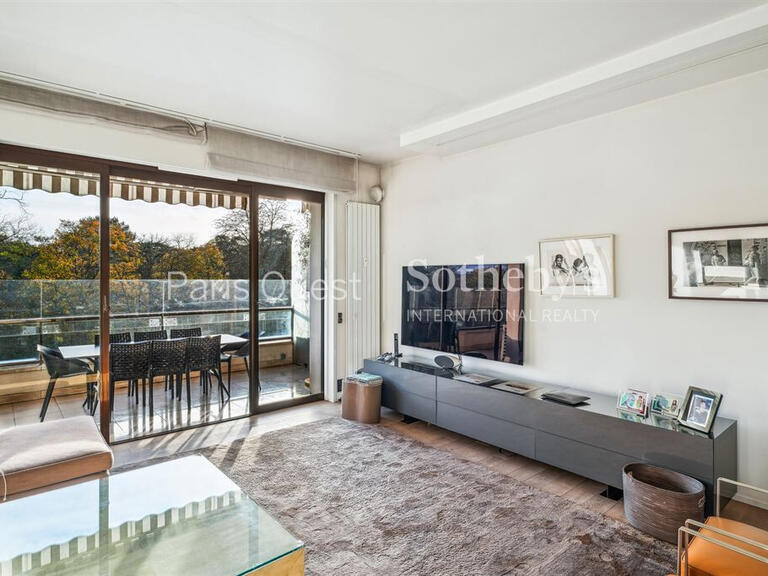 Apartment Neuilly-sur-Seine - 2 bedrooms - 152m²