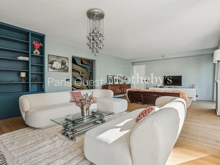 Apartment Neuilly-sur-Seine - 4 bedrooms - 161m²