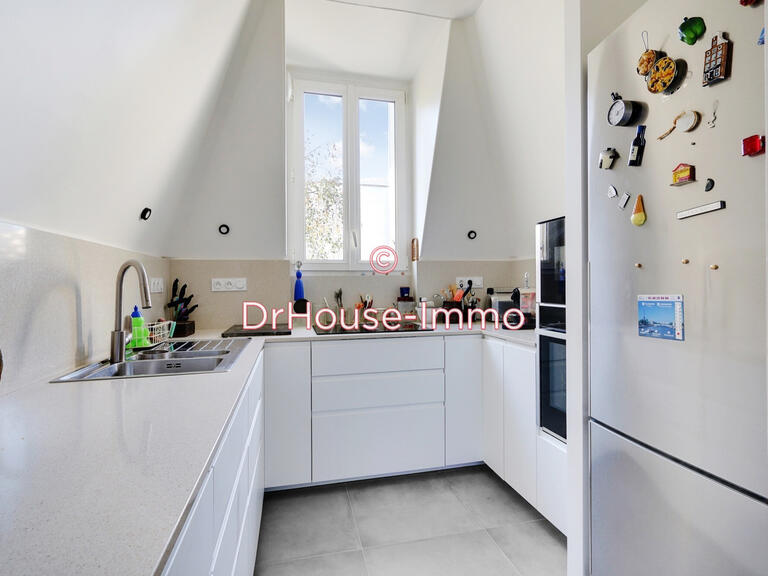 Apartment Neuilly-sur-Seine - 2 bedrooms - 116m²