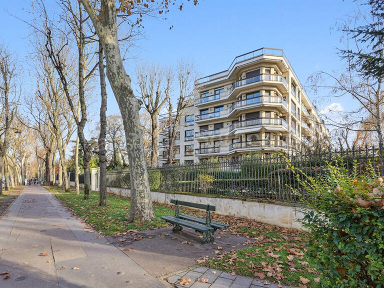 Apartment Neuilly-sur-Seine - 2 bedrooms - 100m²