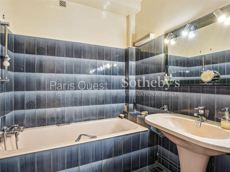 Appartement Neuilly-sur-Seine - 2 chambres - 105m²