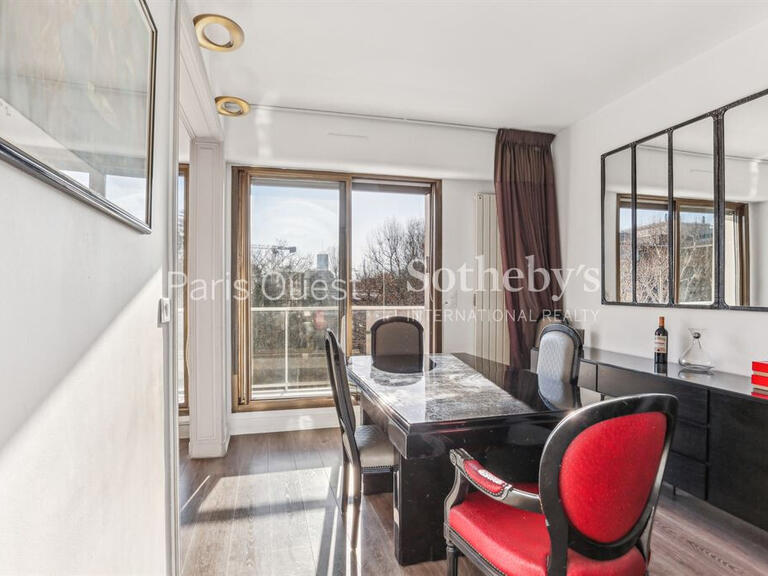 Apartment Neuilly-sur-Seine - 3 bedrooms - 109m²