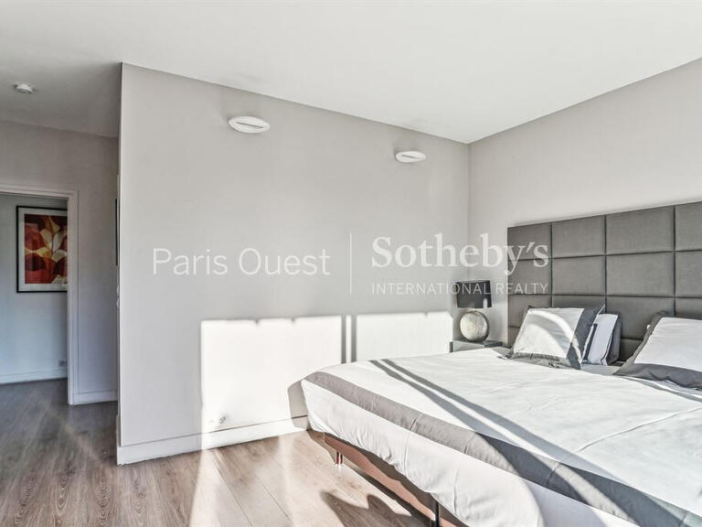 Apartment Neuilly-sur-Seine - 3 bedrooms - 109m²