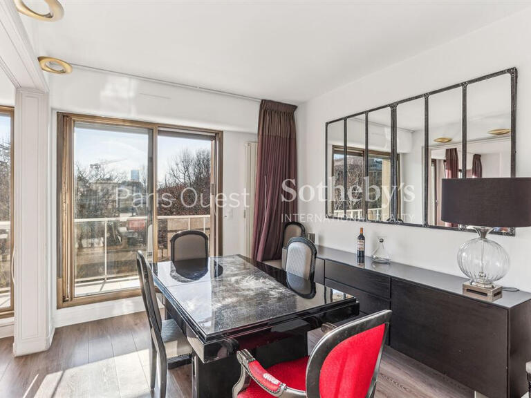 Apartment Neuilly-sur-Seine - 3 bedrooms - 109m²