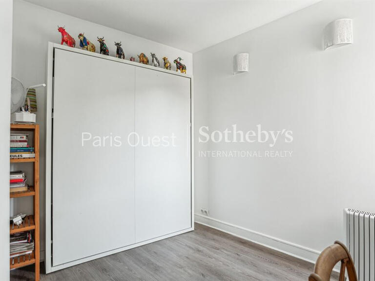 Apartment Neuilly-sur-Seine - 3 bedrooms - 109m²