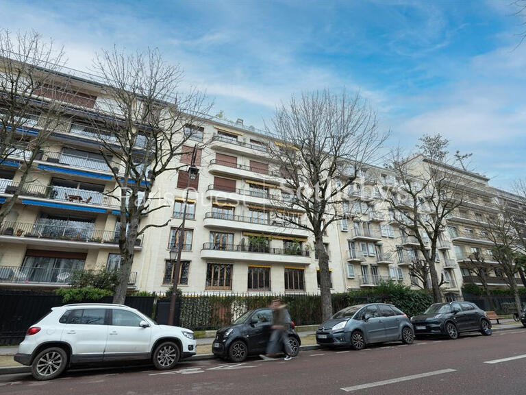 Appartement Neuilly-sur-Seine - 1 chambre - 82m²