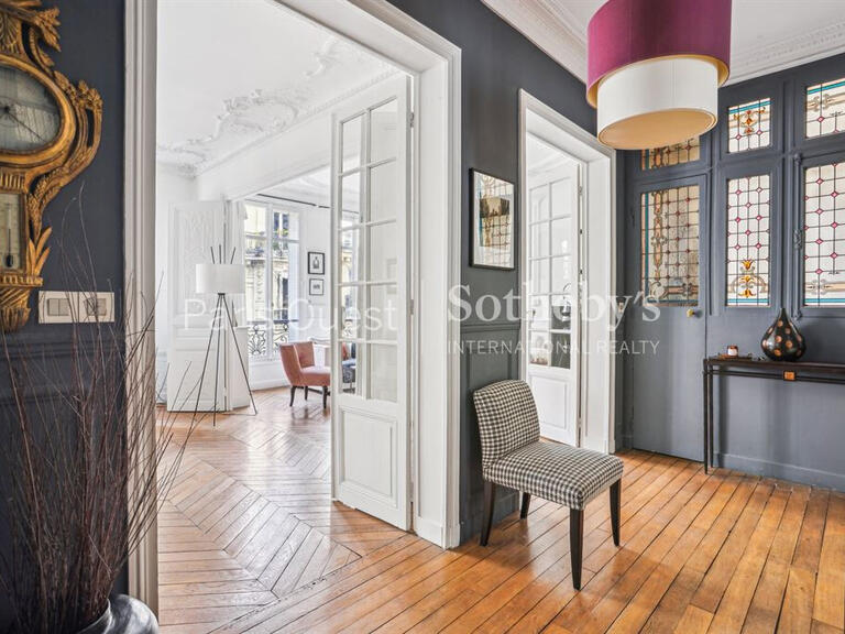 Apartment Neuilly-sur-Seine - 3 bedrooms - 121m²